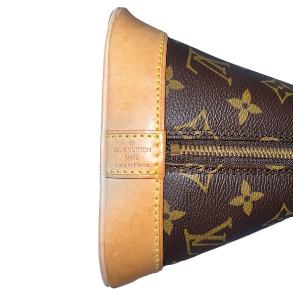 LOUIS VUITTON Monogram Alma Satchel Vintage LV Two Way Handbag Lock & 1 Key - Picture 4 of 16